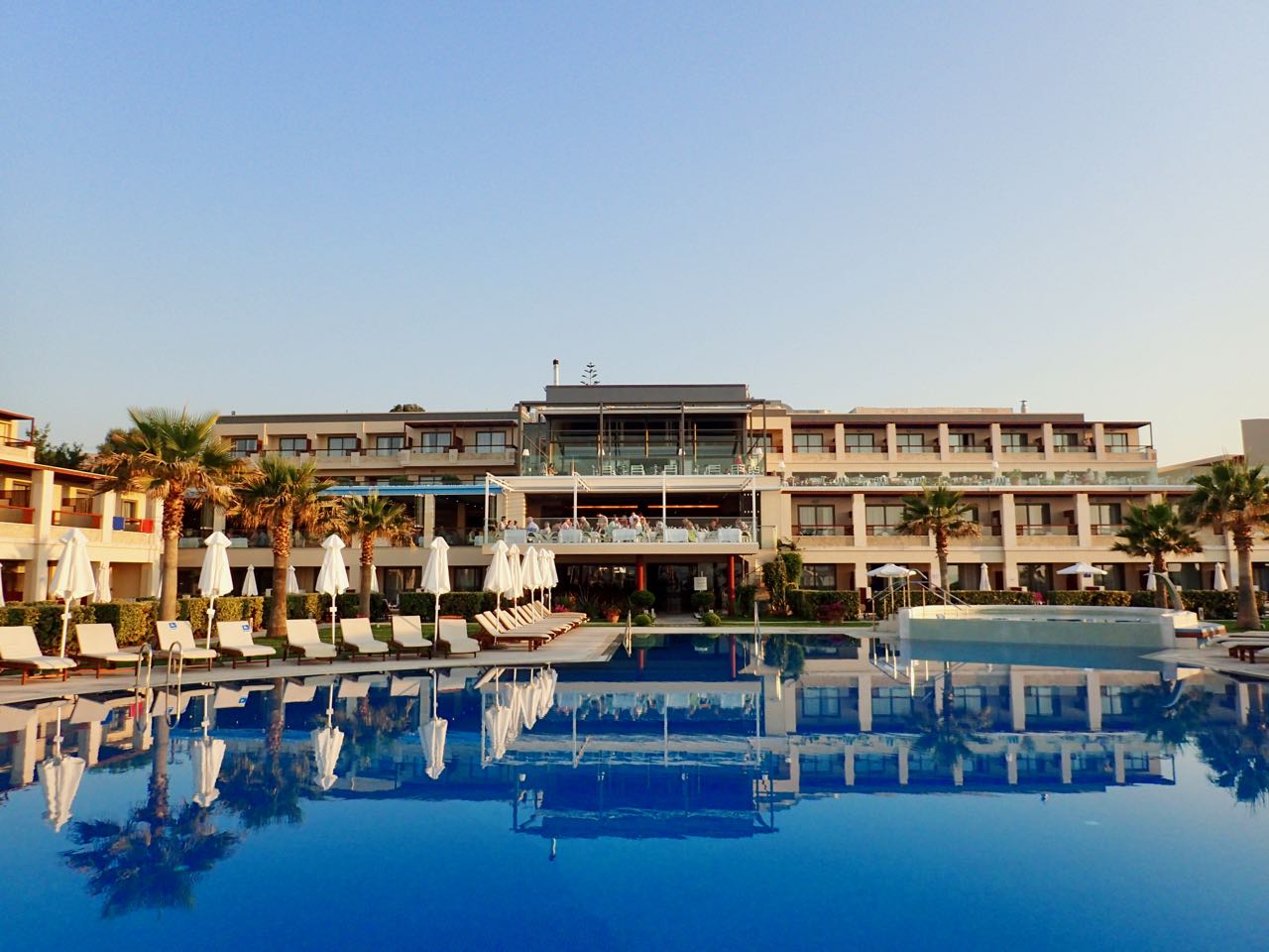 Sensimar Hotel Kalliston pool review