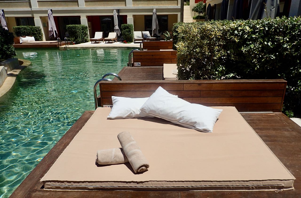 Sensimar Hotel svømmebasseng swim up madrass anmeldelse