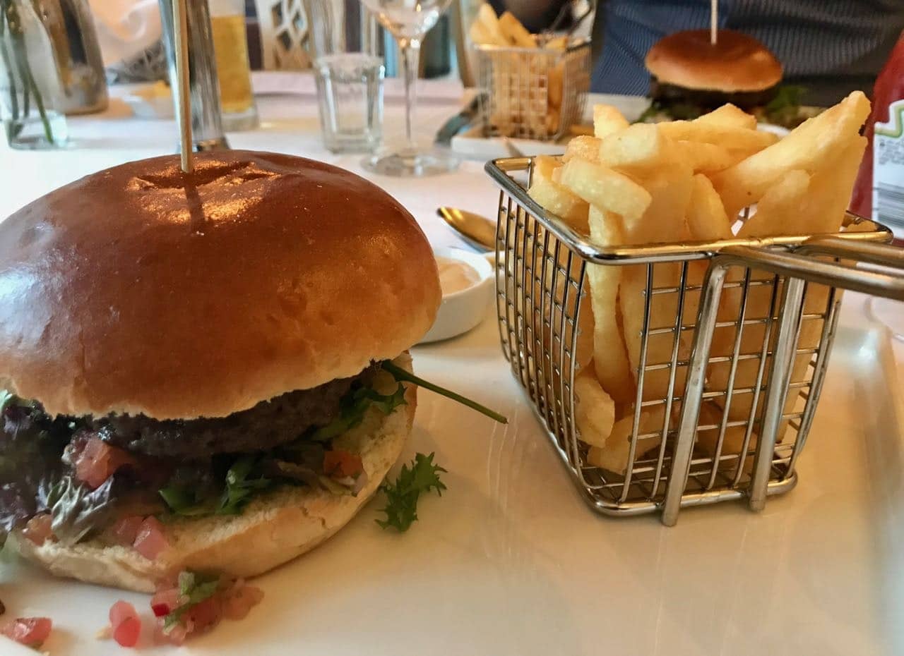 Losby gods restaurant burger anmeldelse omtale