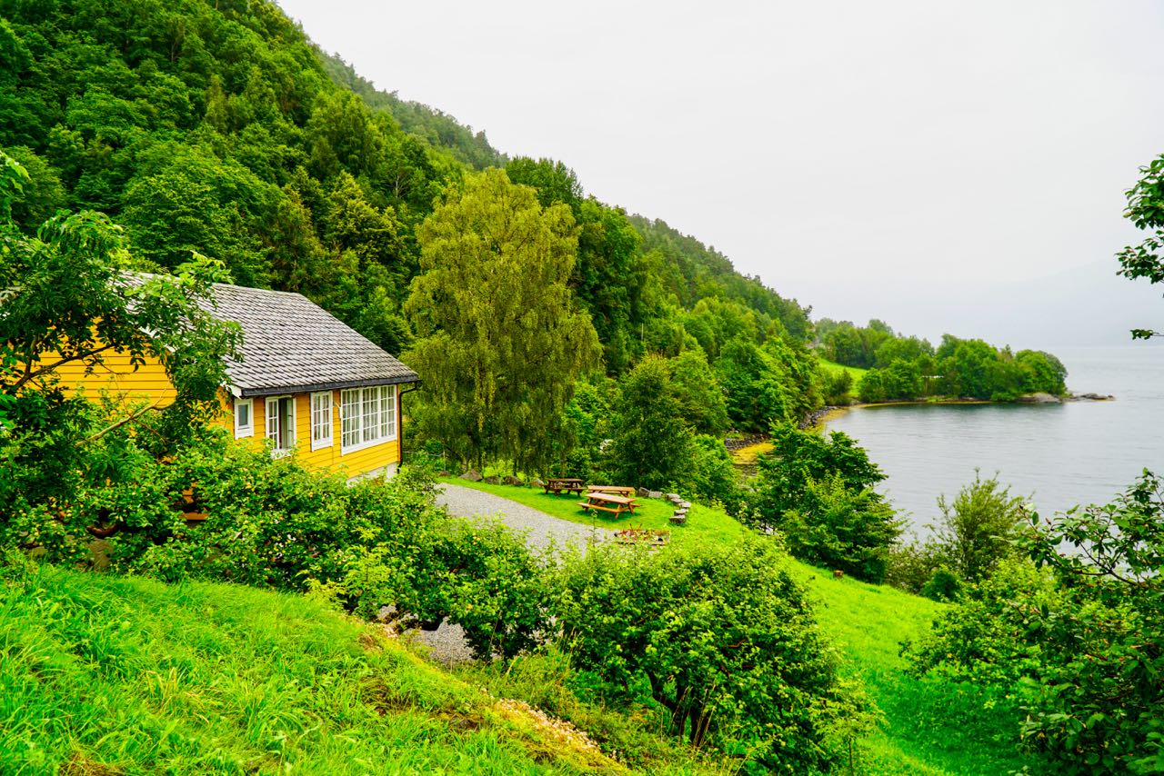 Reiserute bilferie Norge Steinstø Frukt og Kakebu Hardangerfjorden