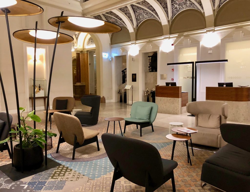 Hotel Moments Budapest lobby review