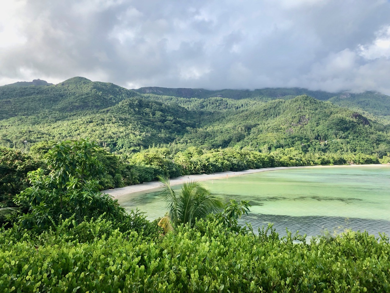 Lans Ilet Constance Ephelia Reiseguide med Tips og praktisk informasjon om Seychelles