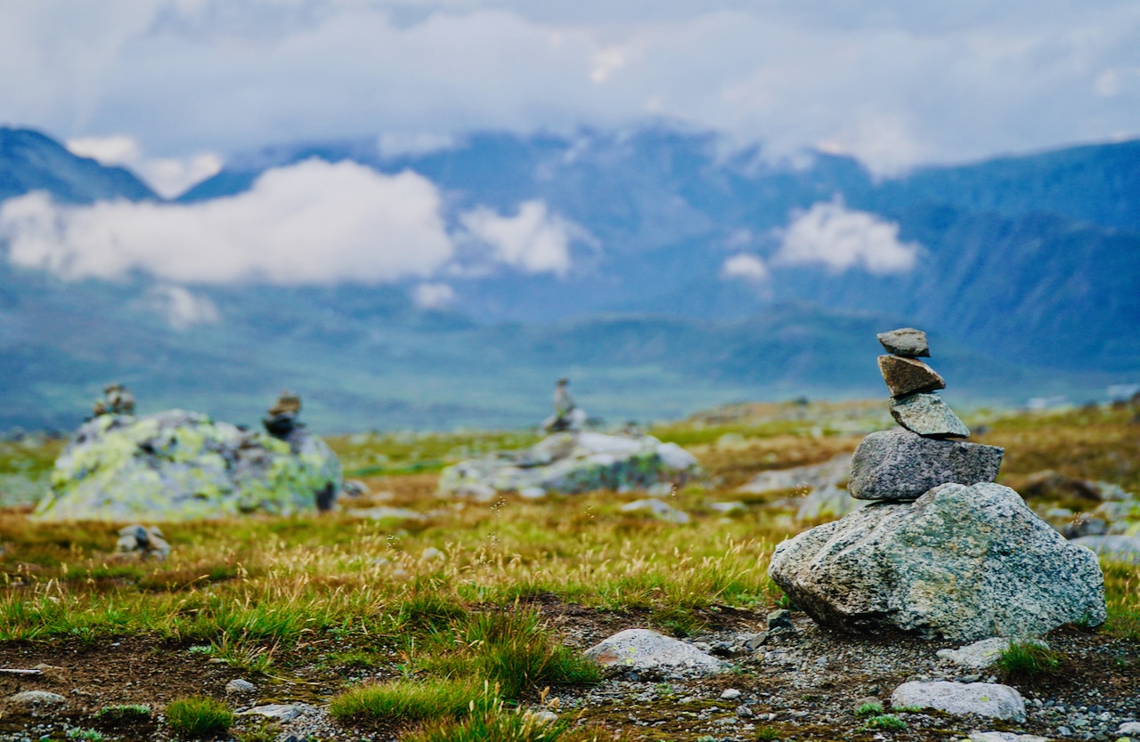 VALDRESFLYE (Norwegian Scenic Route Valdresflye): If you take the trip over the Valdresflye mountain plateau you will see large and small stone cairns along the road.
